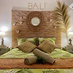 La & Bali *